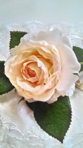 高級造花コサージュ