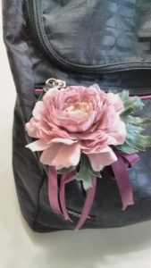 高級造花コサージュ