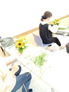 出張フラワーアレンジメント教室