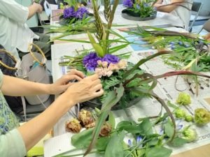 出張フラワーアレンジメント教室
