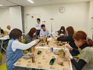 イベント出張多肉植物寄せ植え教室